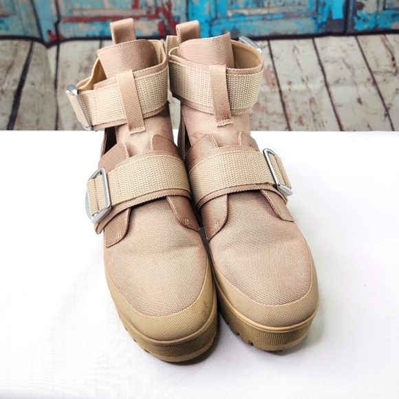 Steve Madden Graden Sand Boots - Picture 2 of 8